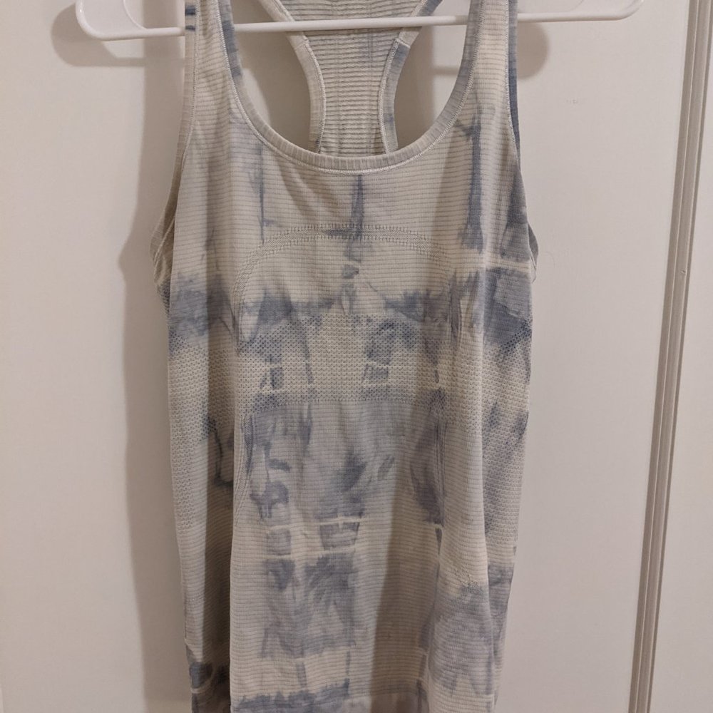 Lululemon Swiftly Tech Racerback Tie Dye Blue Tank